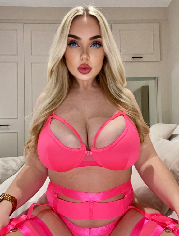 Big Tit Blonde Uk